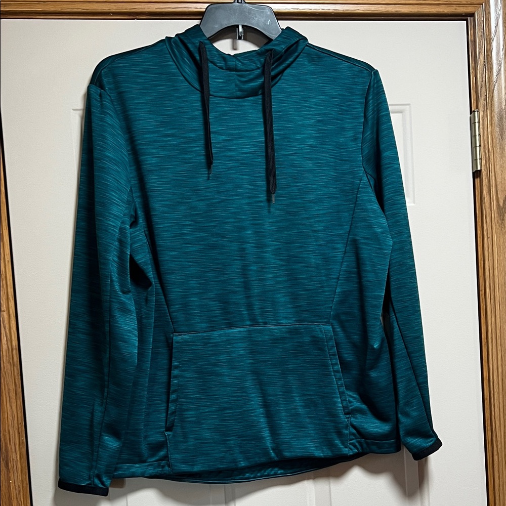 Tek Gear blackout green hoodie.  Size L